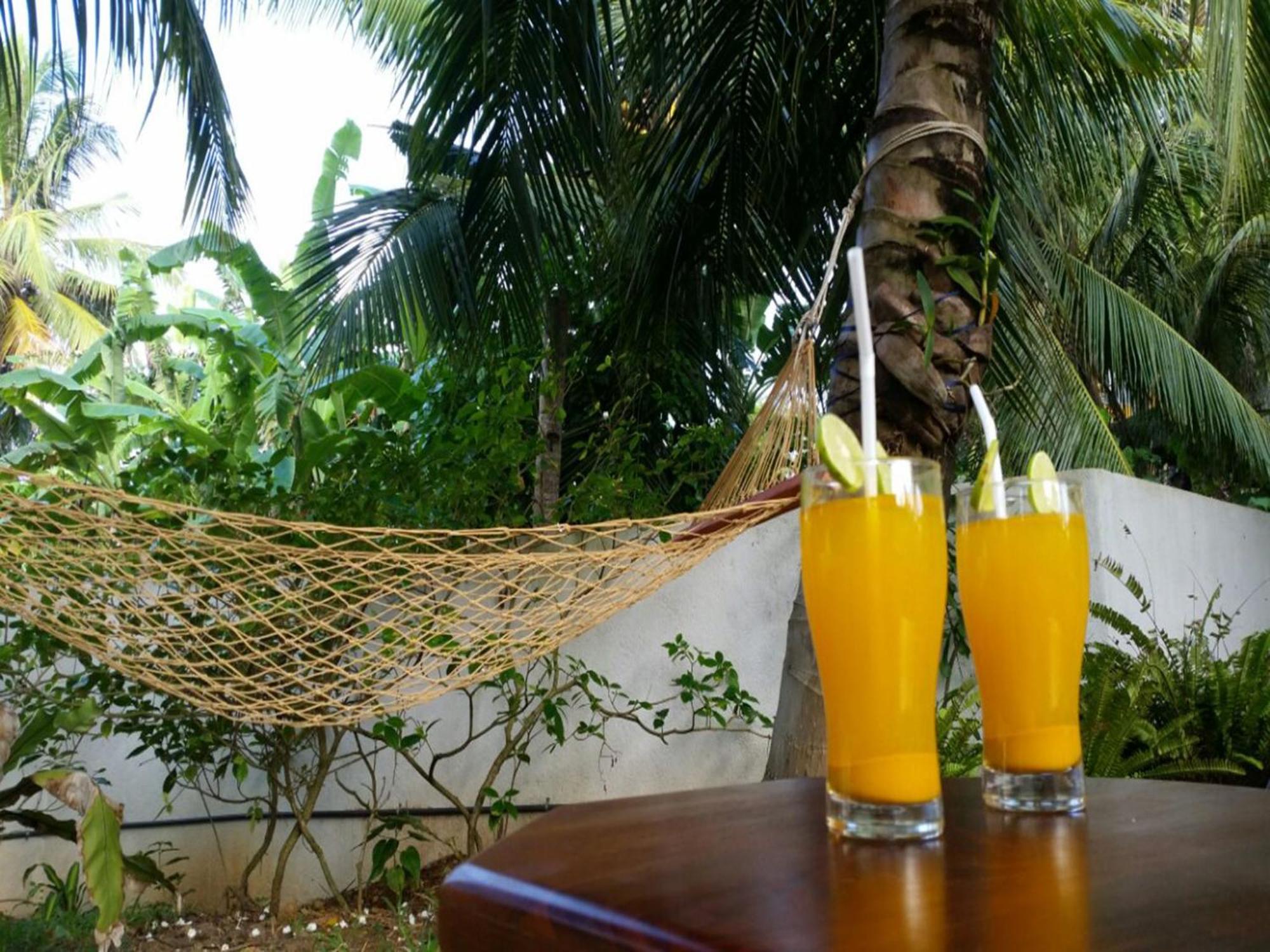 Crystal Oceanic Hotel Ahangama Exterior foto